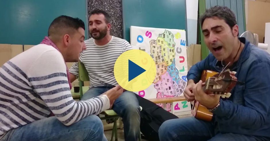 CarnavalCadizTV's tweet photo. ESPECTACULAR. Así se crea la magia del Carnaval. Martínez Ares, Faly Figuier y Toni El Piojo https://t.co/rT0qQWxbeA https://t.co/YmxTLKMC79