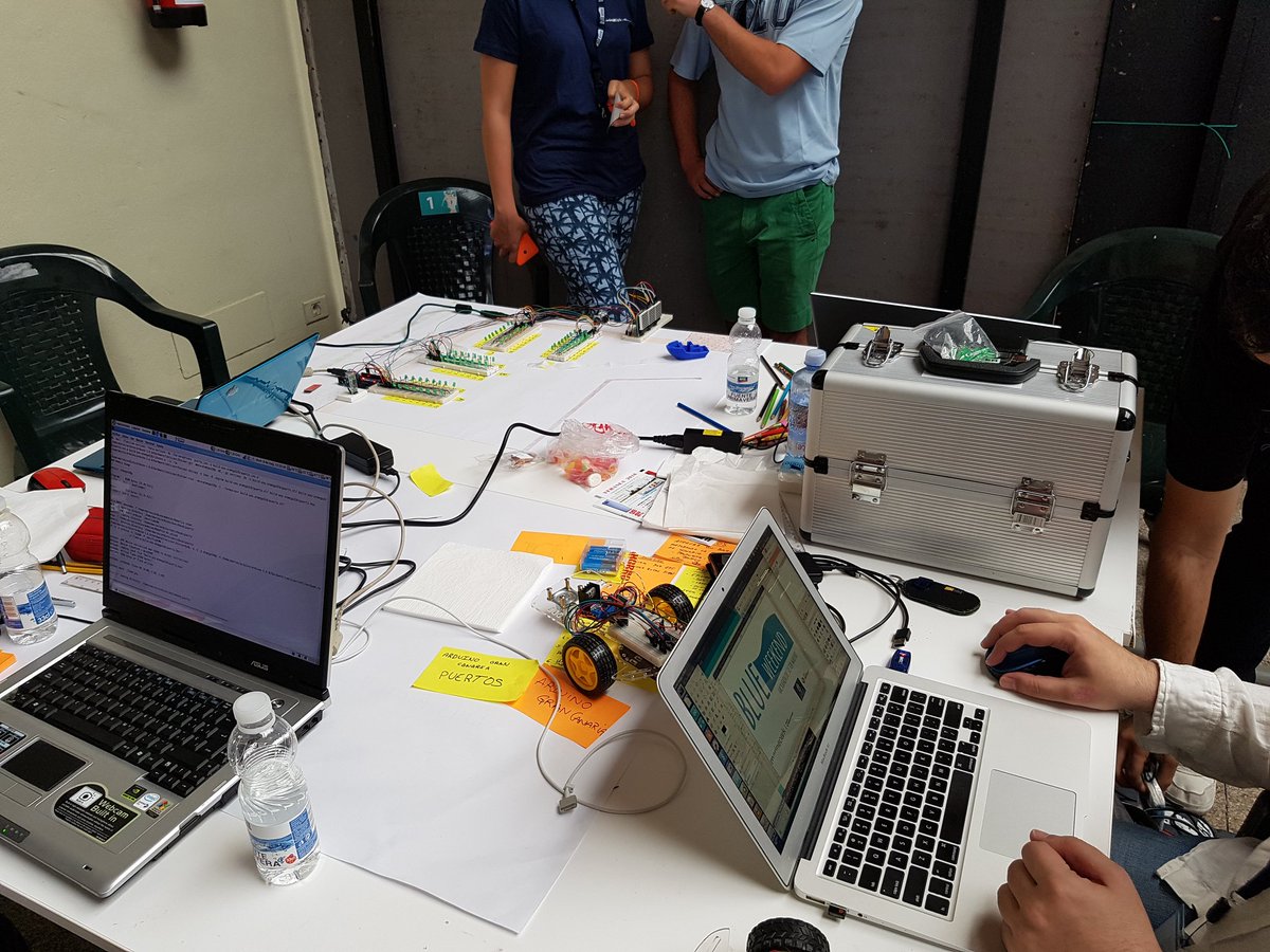 carlos_mendi's tweet photo. #blueweekend #FIMAR2016 proyecto #FTL16 https://t.co/gkkyx1Q5wV