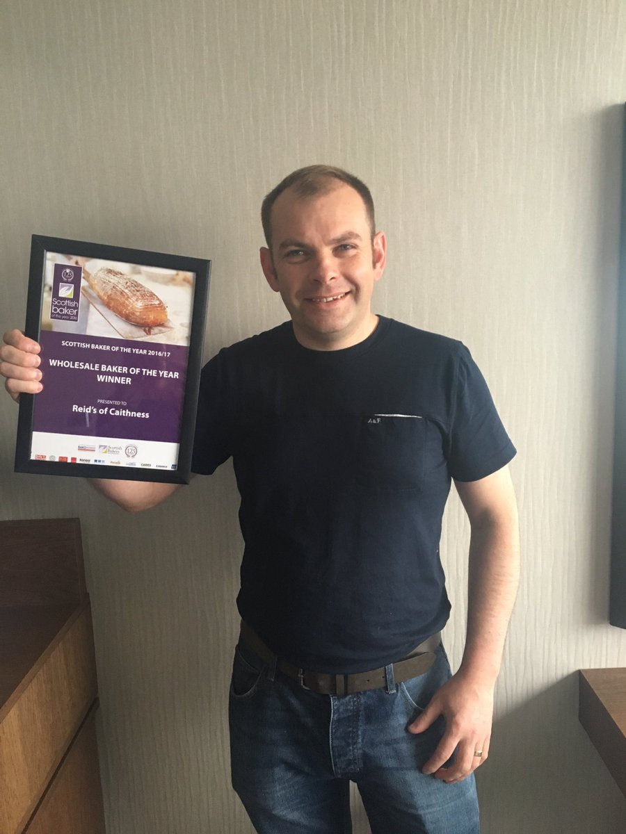 Reids_Caithness's tweet photo. We did it 🎉🎉🎉 Scottish Wholesale Bakery of the year 2016/2017 #scottishbakeroftheyear #scottishbakers #sboy https://t.co/Hx489IPQDp