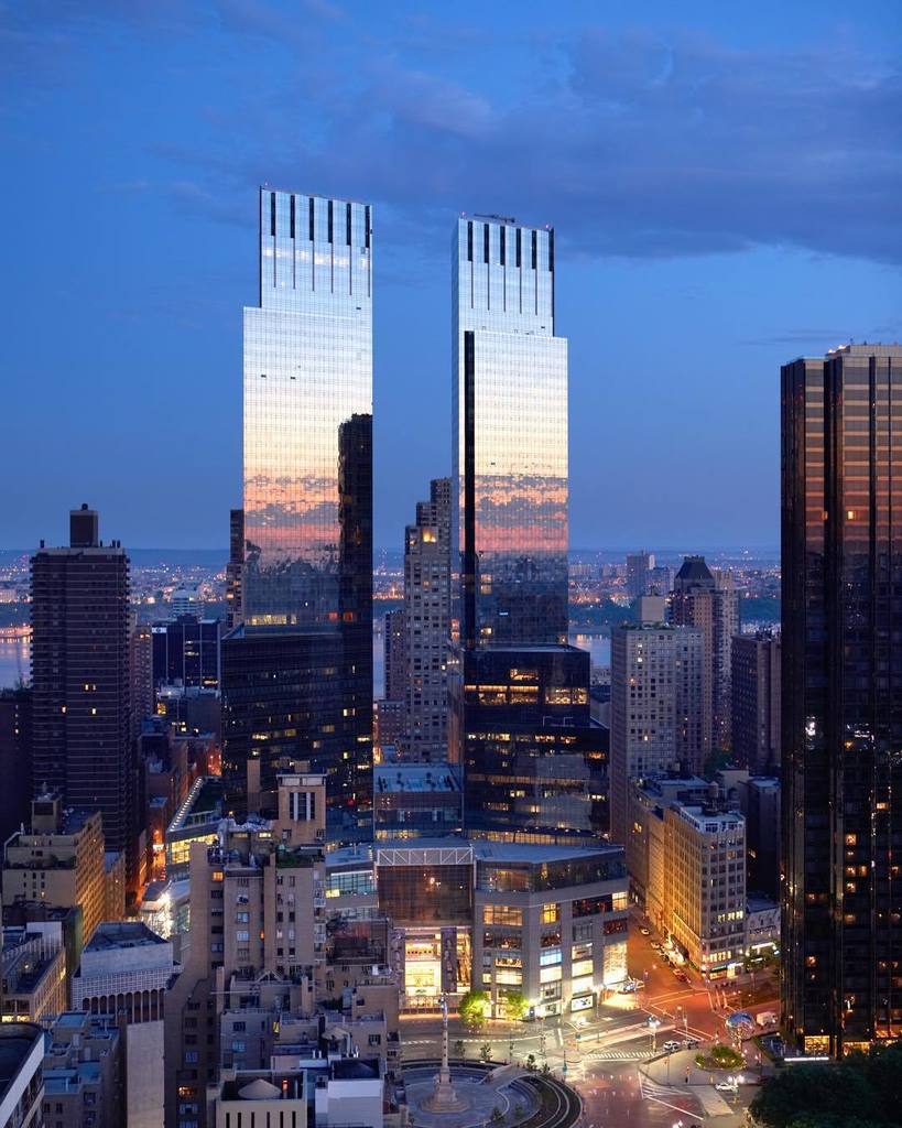 DBOXglobal's tweet photo. #dboxphoto #dbox2005 @skidmoreowingsmerrill #SOM #dboxcreative #sunrise https://t.co/7ioc7q69N8 https://t.co/uwnrledbGX