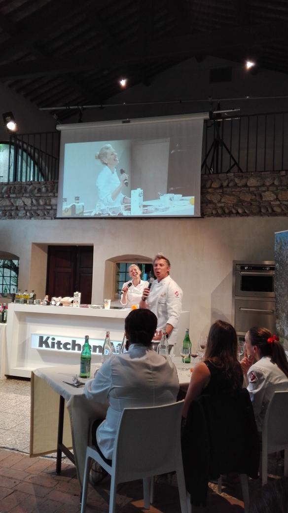 robertamorasco1's tweet photo. E finalmente Francesca @BeautyFoodBlog alla finale del #FoodBloggest #EGV16 https://t.co/dlYN0lInrz