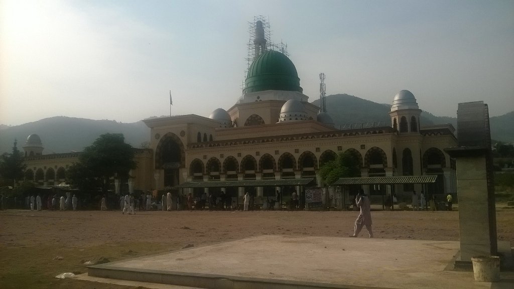 aminaEWww's tweet photo. #PSISB
#IMAM_BARI https://t.co/SvUEsY8ufe