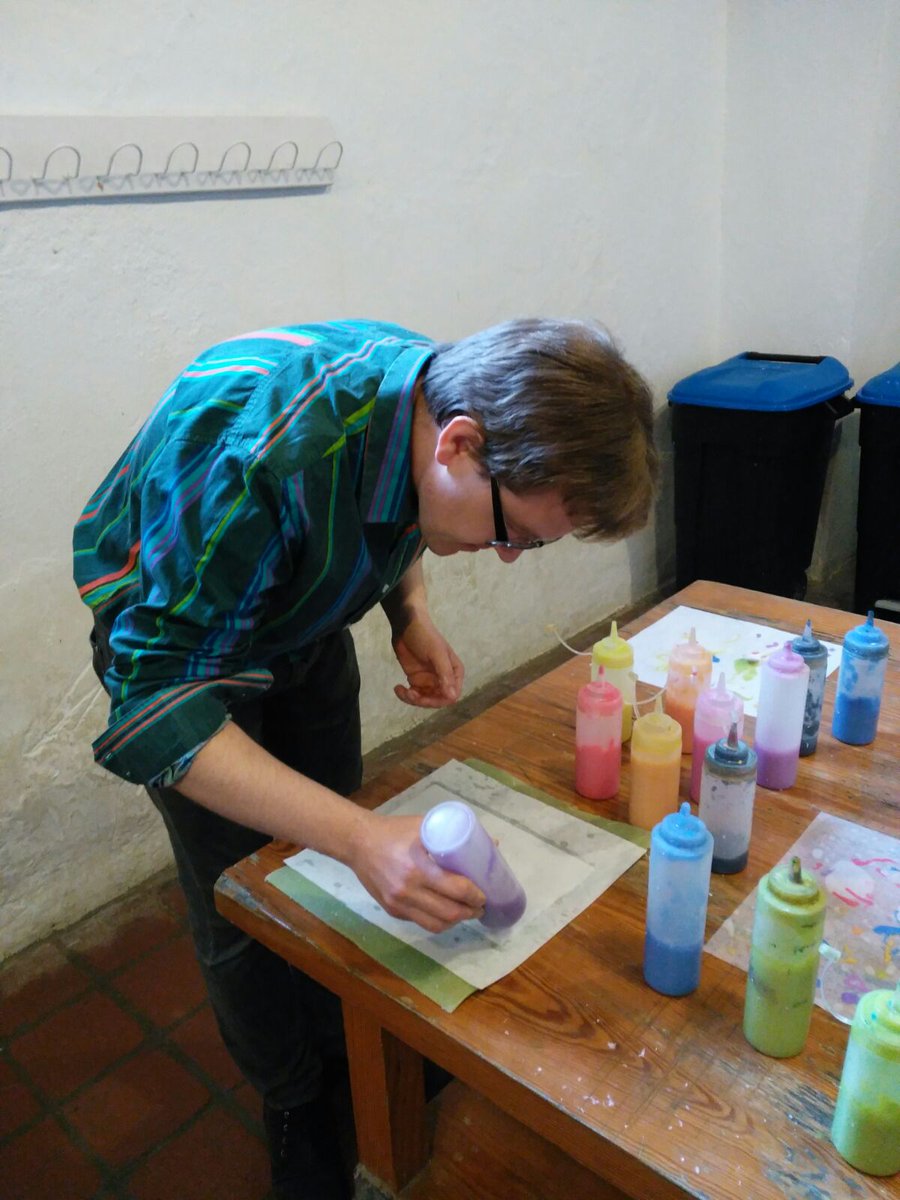 CarlesCuerva's tweet image. L'Arlet ja té paper de #Capellades del @mmp_capellades ,encara hi sou a temps avui! #PaPerPaPer #capelladinament