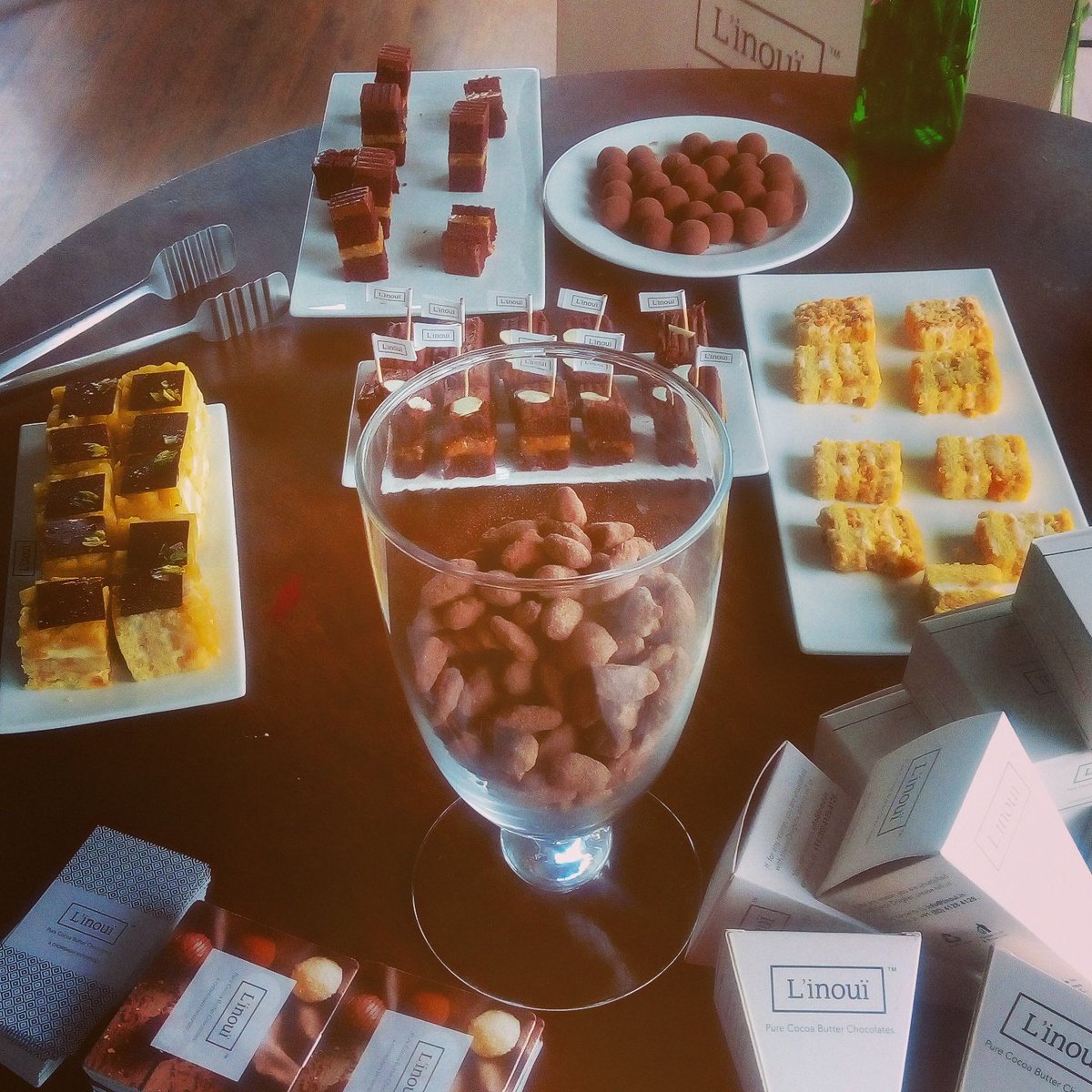 verylinoui's tweet image. Tempting spread of our chocolate love at Books &amp;amp; Brews! #booksandbrews #hummingtree  #SoBangalore #foodtalkbangalore