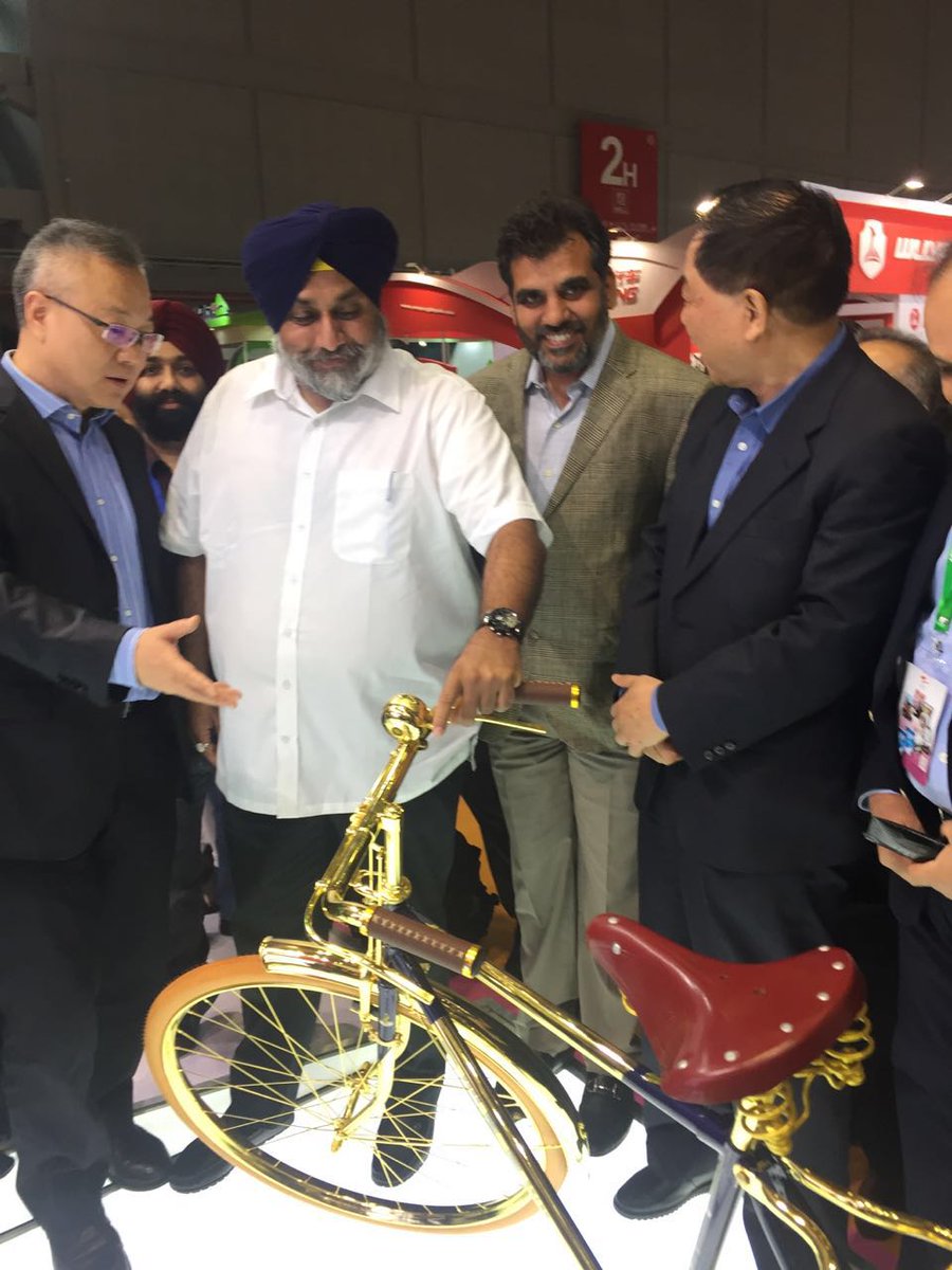 officeofssbadal's tweet image. Joint meeting of the Indian and Chinese bicycle associations at the China Cycle 2016 exhibition turned out fruitful