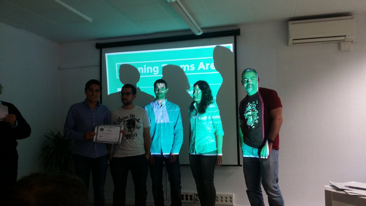 juancarlosmt's tweet photo. Porque son más importantes las personas que las ejecutan que las propias ideas, aquí los ganadores de #SWValencia https://t.co/xijhM65Wbr