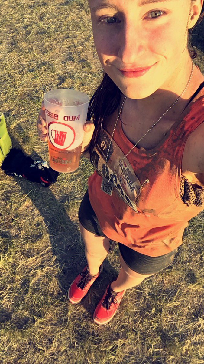 SophiieCa's tweet photo. Super moment 👌🏼👊🏼☀️🍻💥 #MudDayParis #MudDay #MudBeer #Finisher2016 https://t.co/eh4PUl70Zk