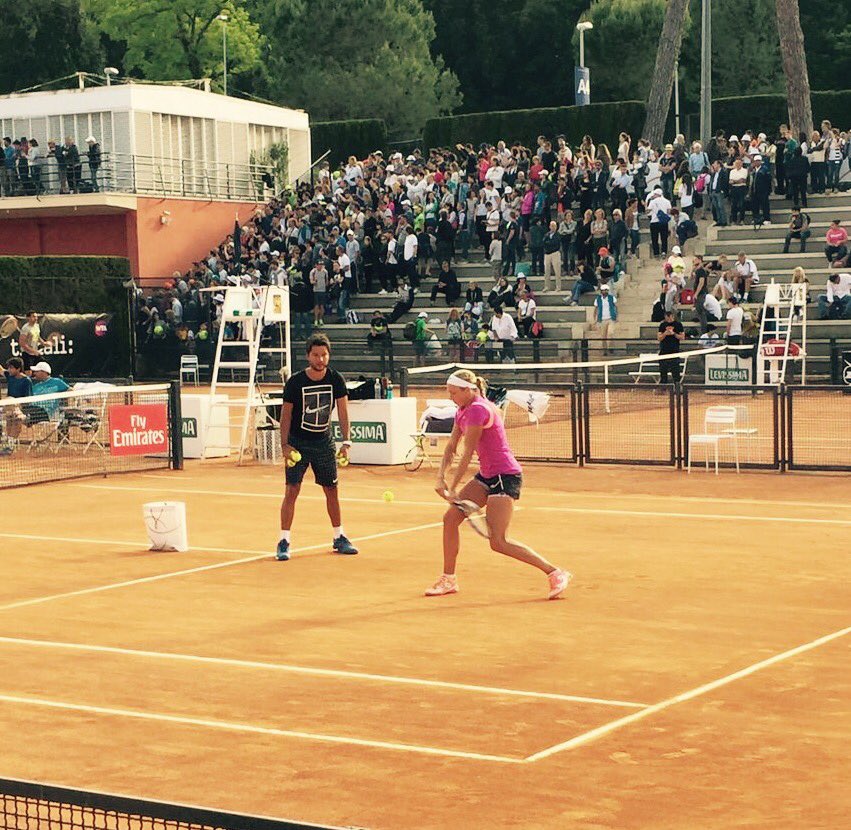 yaninawickmaye8's tweet photo. Teamwork with @NicoBeuque.. #Rome #TeamWicky #PracticeMakesPerfect https://t.co/f3WRD8EwCc