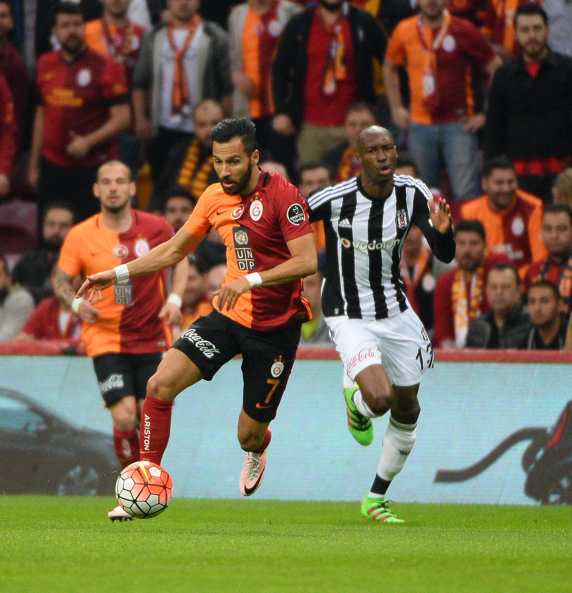 İlk yarıdan kareler.