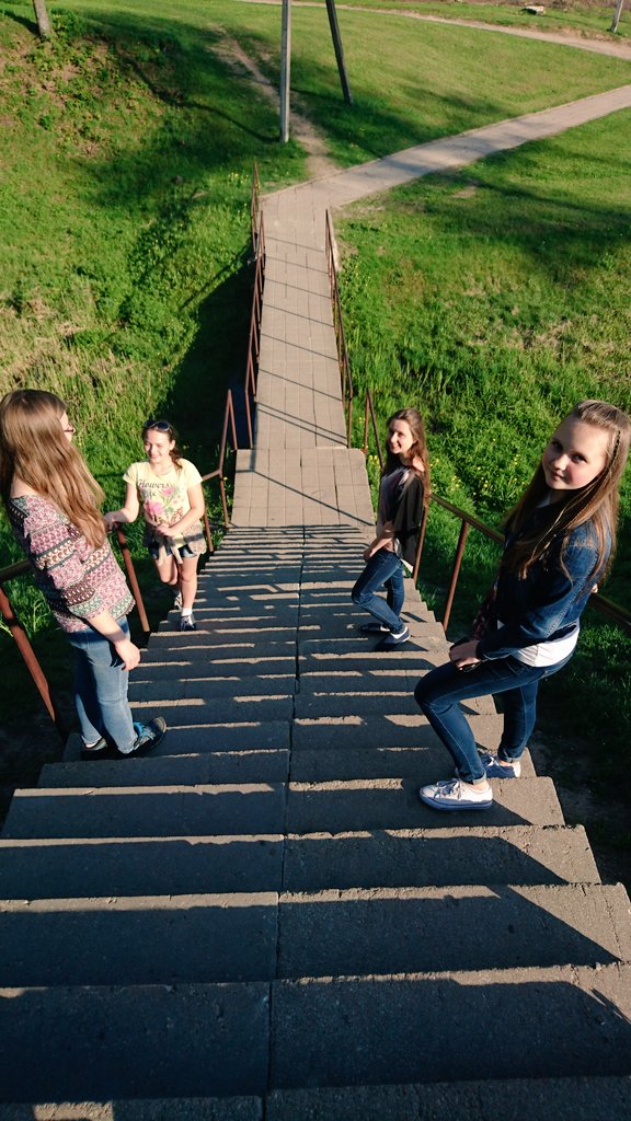 Rogovkas_JC's tweet photo. Šodien ar jauniešiem ciemojāmies Lietuvā! Starptautiska pieredze un spilgti iespaidi kabatā! #rogovkasmjic #youth https://t.co/Q7m4MJjVFg