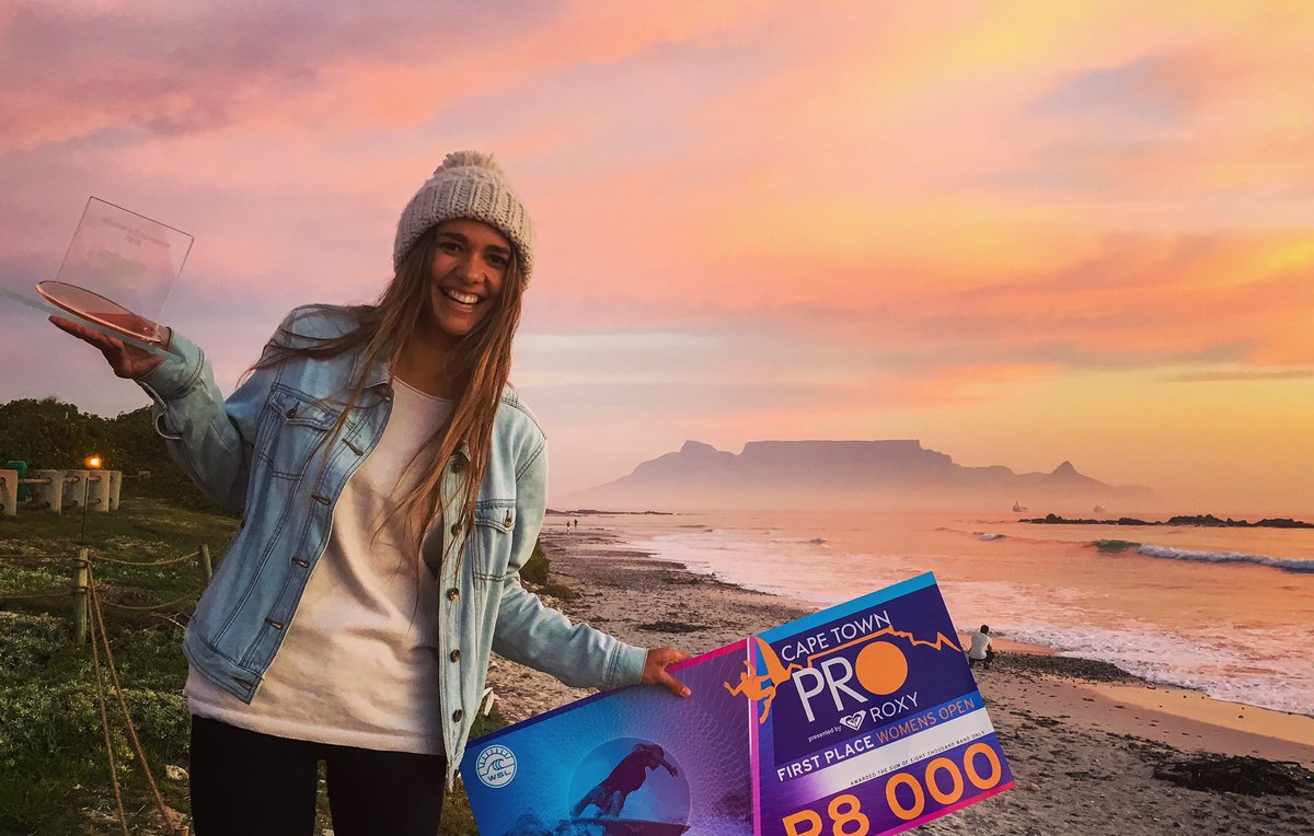 Beautiful end to the weekend 😻 thank you @CapeTownPRO <a href="/WSL_QS/">World Surf League Qualifying Series</a> <a href="/WesternCapeGov/">Western Cape Gov</a> for making this weekend possible 💙