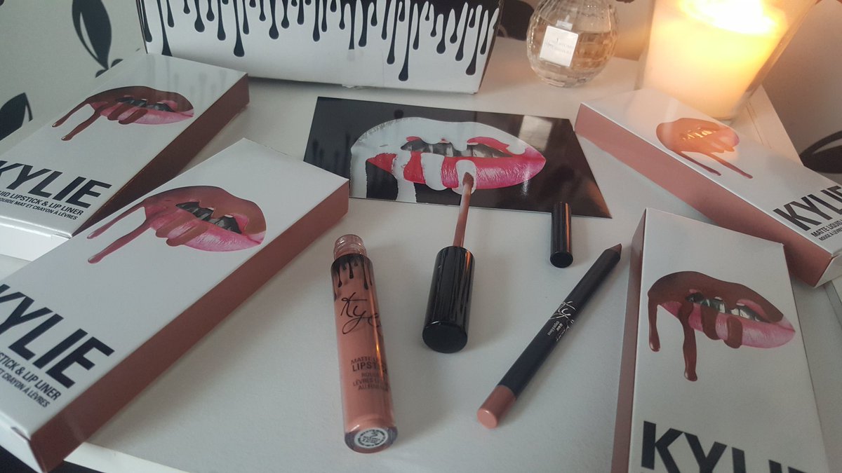 beaniex__'s tweet photo. They're so pretty 💄💄 @kyliecosmetics #finallygotthem https://t.co/6aMeSTqL9f