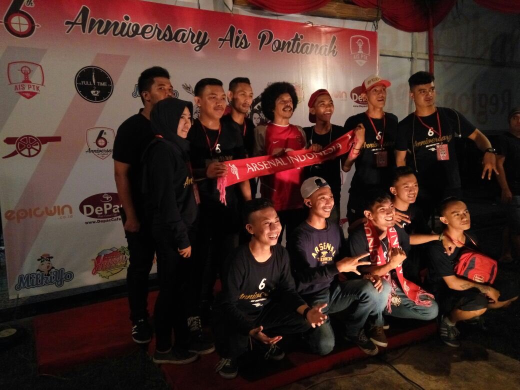 eddibrokoli's tweet photo. Celebrating #6thAnniversaryAISPTK asli pecaaahhh!! Selamat @AIS_PTK sukses event nya! Keep Goonering! #VCC https://t.co/kSkHxpyAxR