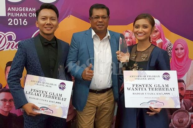 mstaronline's tweet photo. Doktor Kereta Puas Hati Taja Karpet Ungu #APO2016 #MstarOnline
https://t.co/qOLQOwurU9 https://t.co/7rnoVuAy8o
