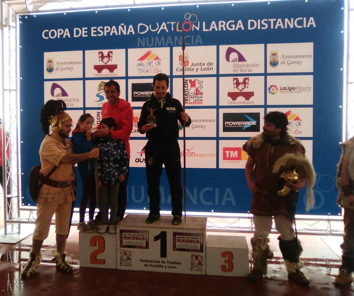 Tri_Tragaleguas's tweet photo. Espectacular actuación de #JoseLuis y #JaviArce ambos #CampeonesDeCastillayLeonLD en sus categorías
@FedeTriatlonCyL https://t.co/J64WNe3GUP