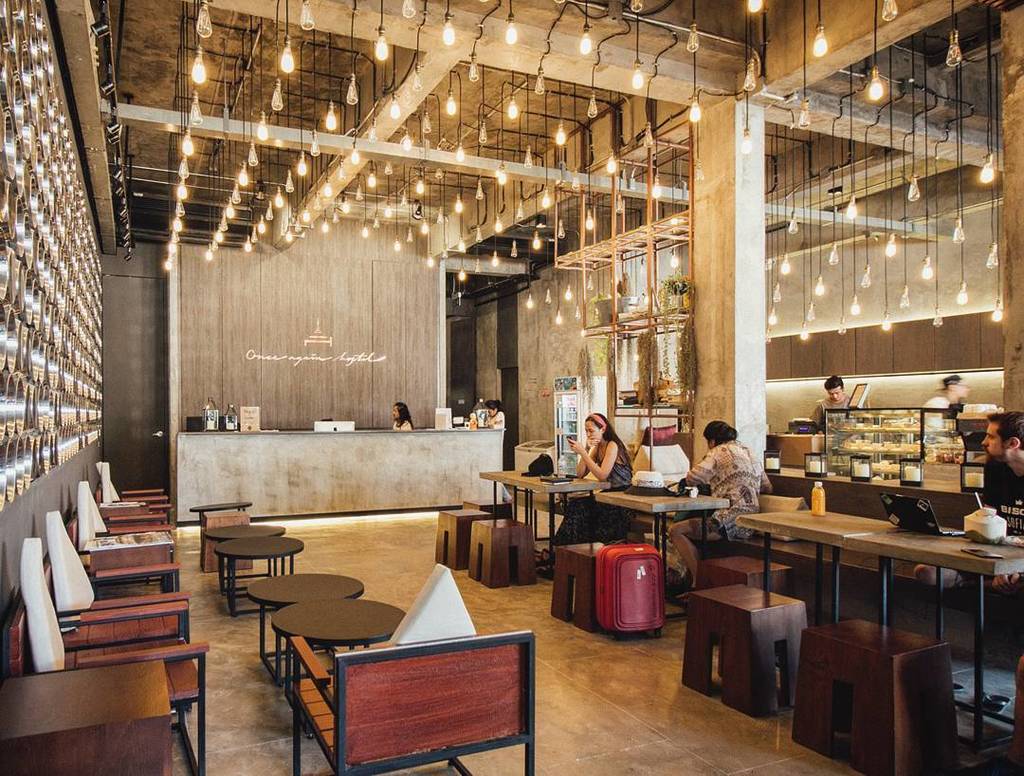 OnceAgainHostel's tweet photo. Ain't I beautiful?! People do love the way #OnceAgainBkk looks! This is our #lobby, #recep… https://t.co/8pSAeOSxlP https://t.co/QwkcOUl5n9