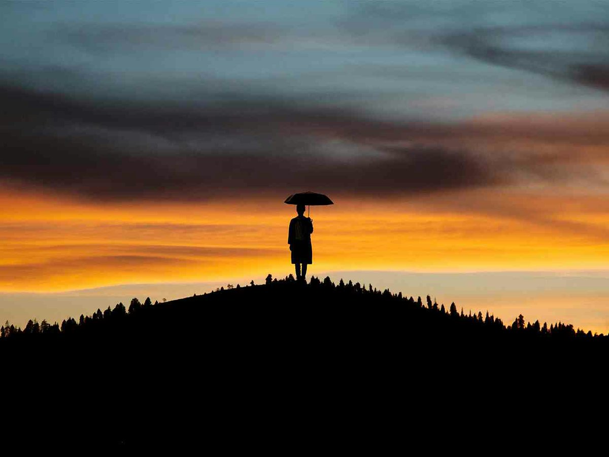 When the first time I meet the world,I finish my life