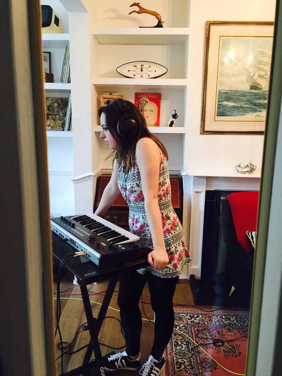 SignorinaGuy's tweet photo. As per tradition, recording on the warmest day of the year. #rosa https://t.co/fmQj9uImxc