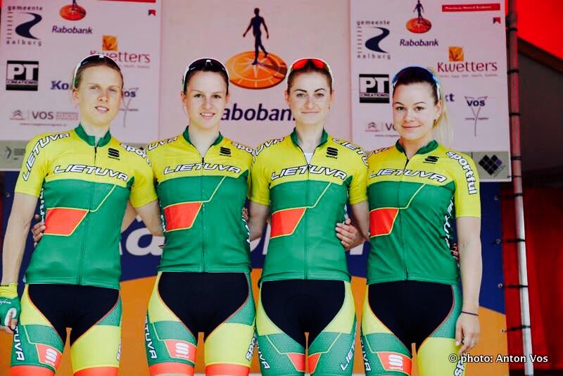 edita_j's tweet image. Had a really nice weekend with this girls !🔝@DTuslaite @SilvijaLatozait,Rasa #LTteam#Rabobank7#TrofeeMaartenWynants