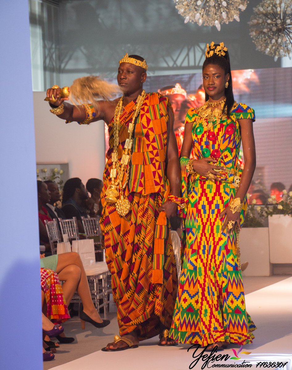 YEFIEN_COM's tweet photo. #yefien with the king and the queen for the #mode at #ivotel for #afn.
#civ #civ225 #abidjan https://t.co/09B7ogWVii