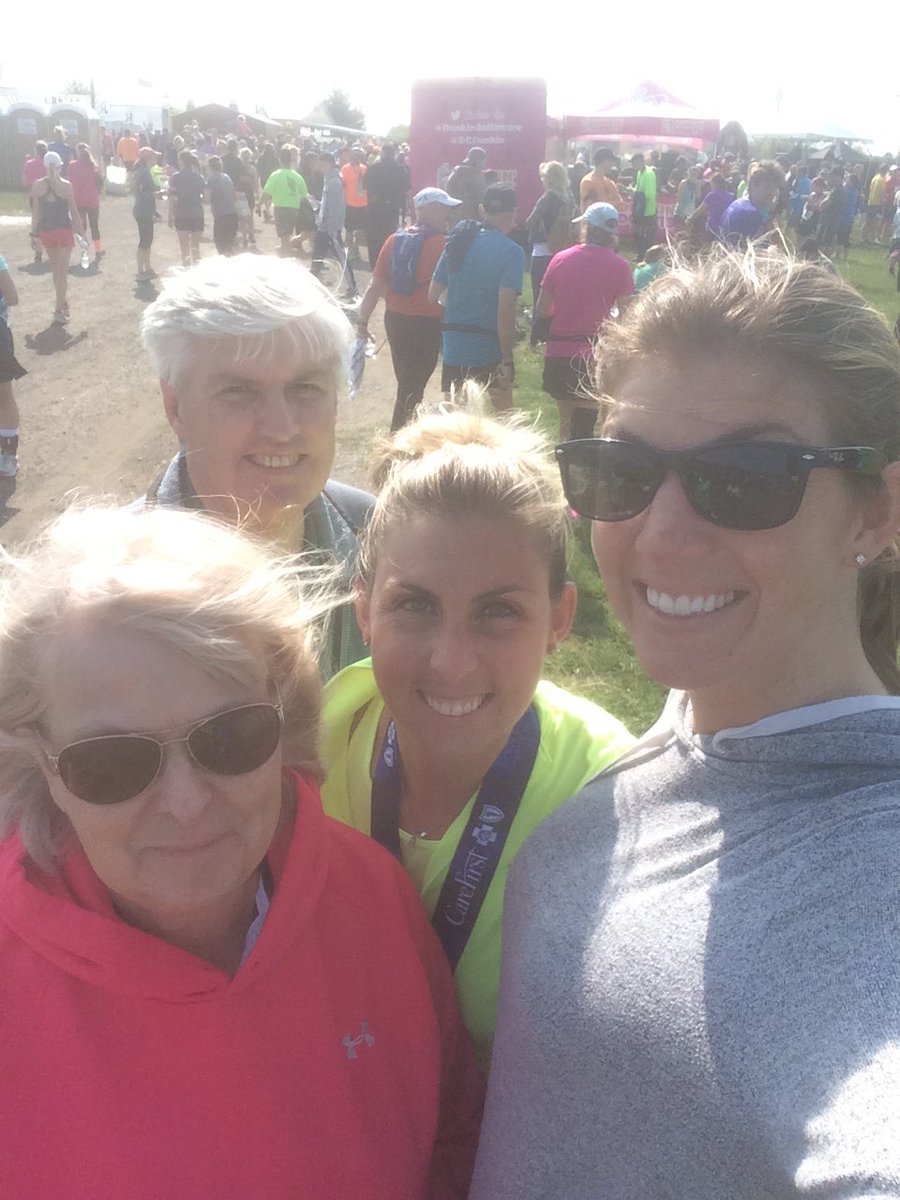 CCYbarra13's tweet photo. Mother's Day with my support system!!! #frederickrunfest #frederickhalf #MothersDay https://t.co/gDXMxb0H85