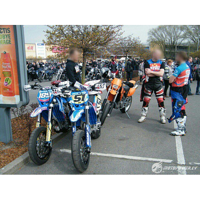 SupermotoBanda's tweet photo. Motodroms! #supermotard #motard #rideallday #braaap #wheelietime #pimpstarlife @Pimpstarlife #tm #motodroms https://t.co/dYxJB2Xctu