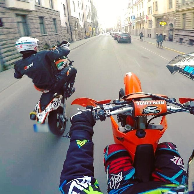 SupermotoBanda's tweet photo. Double Trouble! #supermotard #motard #rideallday #braaap #wheelietime #pimpstarlife @Pimpstarlife #ktm #wheelie https://t.co/O2J0jmZaXf
