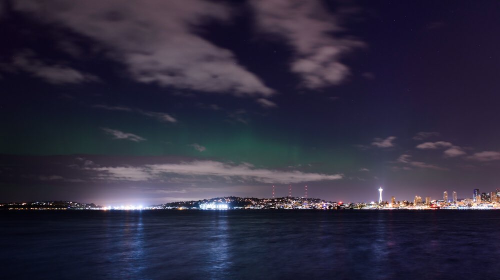 timdurkan's tweet photo. Early morning Aurora over Seattle on Sunday was quite the treat! Happy #MothersDay all you beautiful moms! https://t.co/pGgUpqikYA