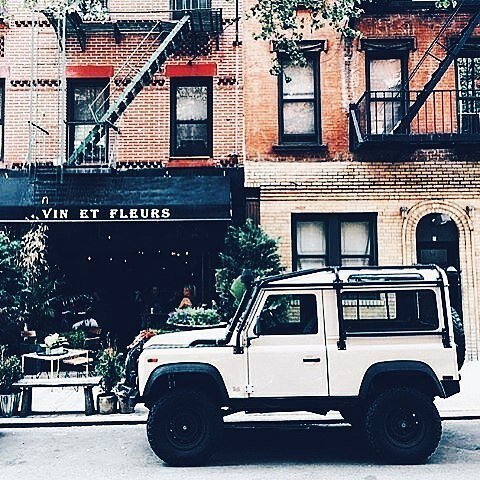 dommichen's tweet photo. Out and about soaking in the city life 🚙 #architecture #urban #city #4wd #people #visualma… https://t.co/PiKZ8U6XtD https://t.co/OljQjKEnli