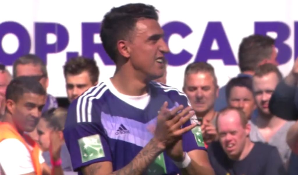 Mauveside tweet media