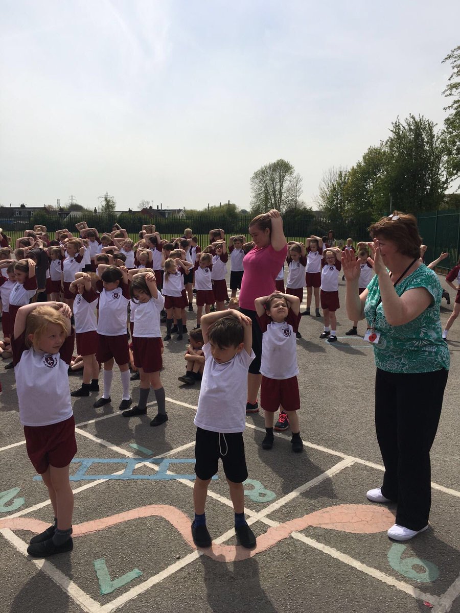 StThomasGbn's tweet photo. Whole school zumbathon to raise money for the NSPCC https://t.co/27aMs0SpXo