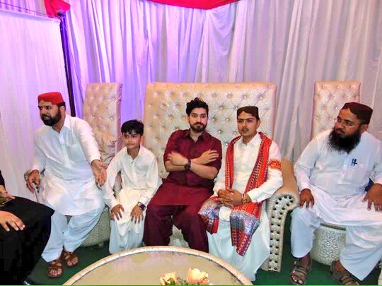 PppJiyala's tweet photo. @MakhdoomFZaman attended weddCeremony of MehranMemon @ Hyderabad
#MakhdoomOfHala #PPP #WithPpl #Weddings https://t.co/meGpOiPPLX