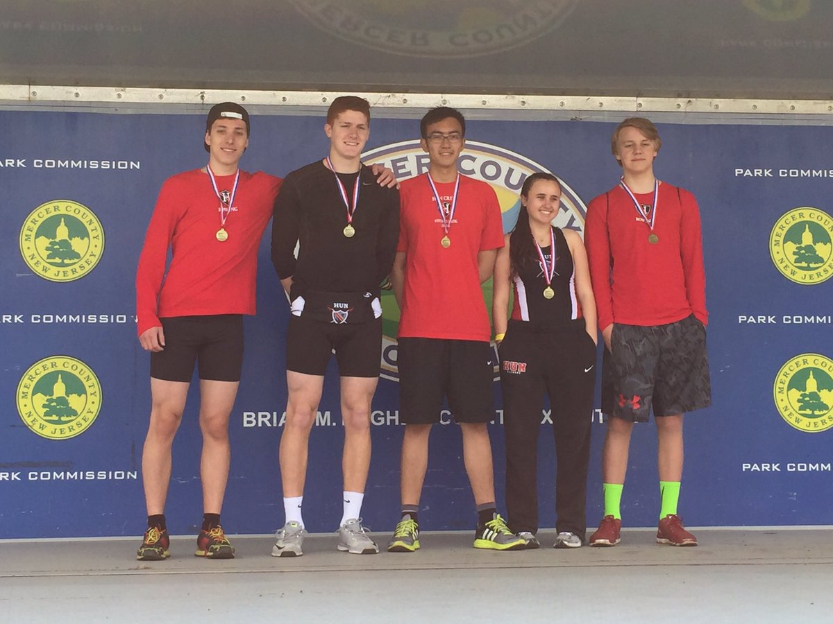 HunRowing's tweet photo. Boys novice 4 sporting gold medals #mayc2016 https://t.co/daiwn6FFJ2