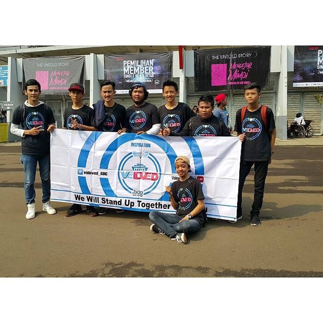 Terimakasih veloved bandung yg sudah menonton bersama di GBK kemaren <a href="/veloved_BDG/">VELOVED BANDUNG</a> usaha kalian tidak sia" 🤗🤗😇👍