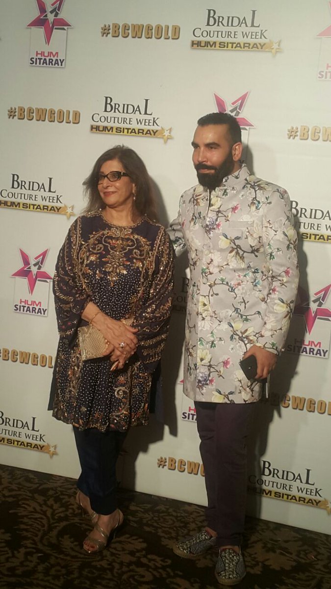 KarachiNow's tweet photo. #BCWGOLD #BBPR #RedCarpet #HappeningNow Respected Sultana Siddiqui with international choreographer Ketan Bhatai https://t.co/LVQsUNZ8dW