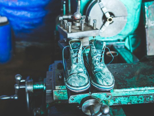 Hodzo_FR's tweet photo. @Camper @_ethicalfashion - des chaussures créées en Éthiopie https://t.co/1DBYGqWUPW #ethicalfashion #modeeco https://t.co/lQ6AQyjJle