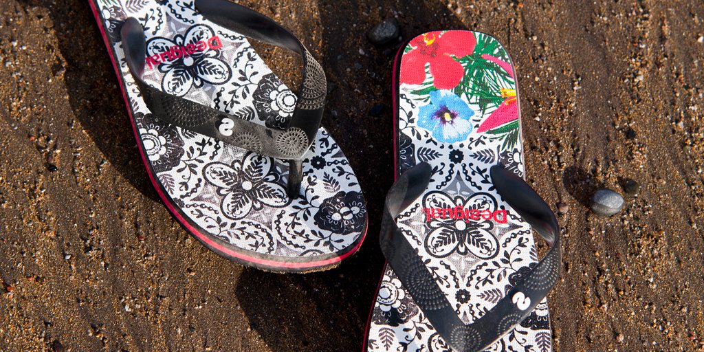 Desigual_ES's tweet photo. Llega la playa ☀ #ChiringuiTour https://t.co/DGGWyNT65y https://t.co/KIZTDVkksE