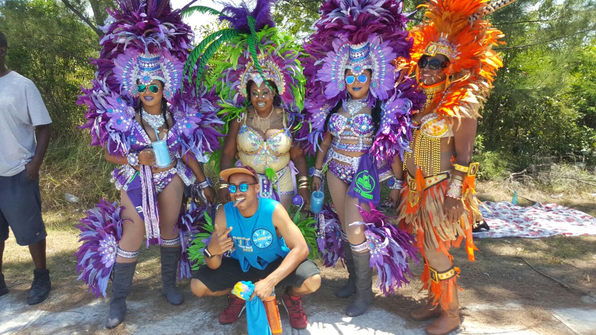eLIFE242's tweet photo. Bahamas Junkanoo Carnival 2016 #RoadFever

#Bahamas #Carnival #Junkanoo #Caribbean #bahamasjunkanoocarnival2016 https://t.co/TSR3HSMUJN