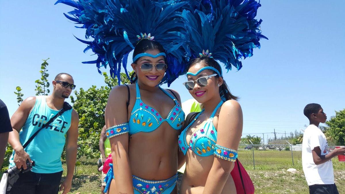 eLIFE242's tweet photo. Bahamas Junkanoo Carnival 2016 #RoadFever

#Bahamas #Carnival #Junkanoo #Caribbean #bahamasjunkanoocarnival2016 https://t.co/TSR3HSMUJN