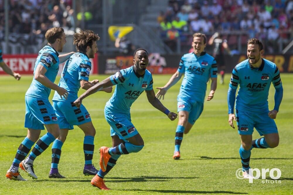 vandenbrom1966's tweet photo. Trots op mijn team Uitgegaan van eigen kracht en dus gaan we Europa in! Bedankt voor de support#SamennaarVictorie⚽️ https://t.co/y9WdrGrbh6