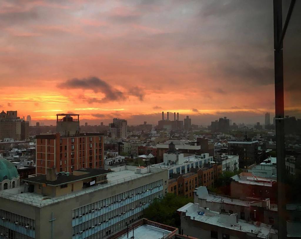 WithNotFor's tweet image. Work at 5am isn't so bad.