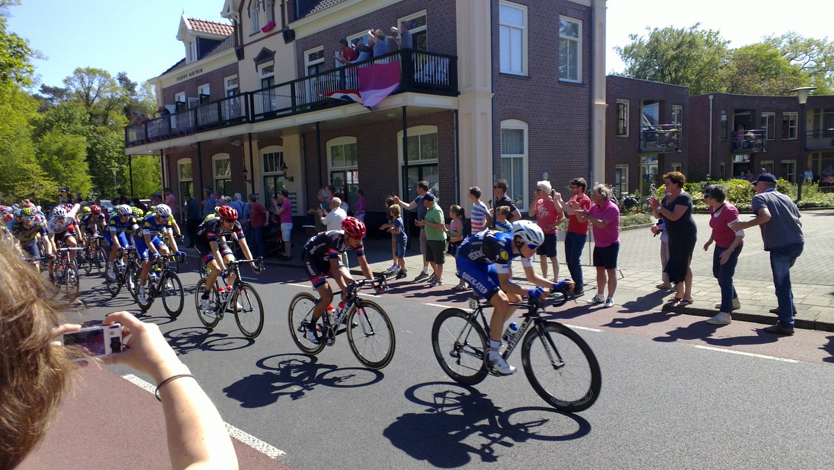 Grote sportieve rol voor de Achterhoek vandaag, met @girodItalia door #Barchem en knappe prestatie van @degraafschap