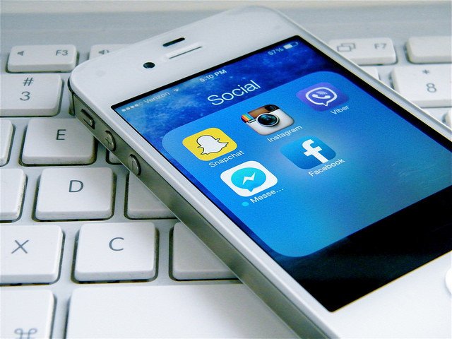 DigitalTrends's tweet photo. Download these five great #apps to send GIFs, wake up to The Rock, and more https://t.co/7QqvK3qvuF https://t.co/ar9znNQeqm