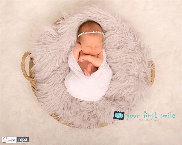 YourFirstSmile's tweet photo. Caitlin ~ 21 days new π #newborn #baby #newbornphotography #otley #Leeds #Yorkshire #MPA #BANPAS https://t.co/WFG7gdzstD