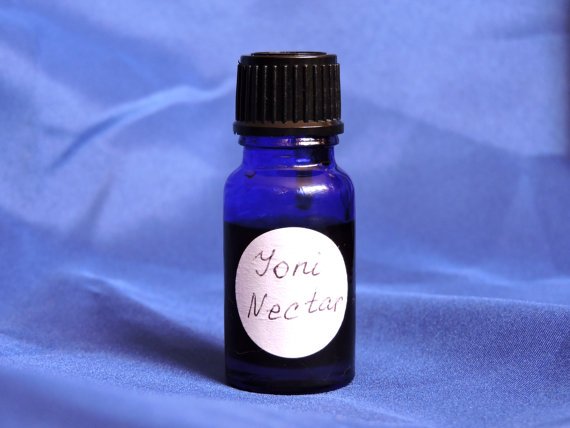 elena_pellicano's tweet photo. 13 essential oils for #womenshealth #PCmuscle #kegel #yoni #kegelexercise #sexhealth https://t.co/i582t3km5O https://t.co/ZlxGJIwFK5