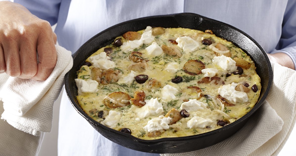 Skip the buffet for a <a href="/PerdueChicken/">Perdue Chicken</a> #frittata w/ Kalamata olives #PerdueCrew #promotion - sot.ag/52HHw