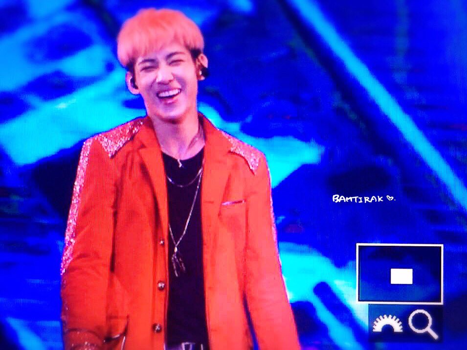 BAMTIRAK's tweet photo. 160508 FLY IN SHANGHAI #GOT7 
#뱀뱀 #BamBam @BamBam1A ❤️ https://t.co/sxJTPM308r