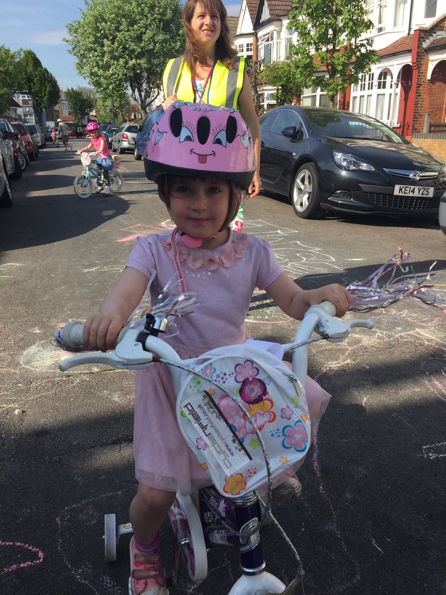 Sunshine and smiles. A fantastic play street today!
