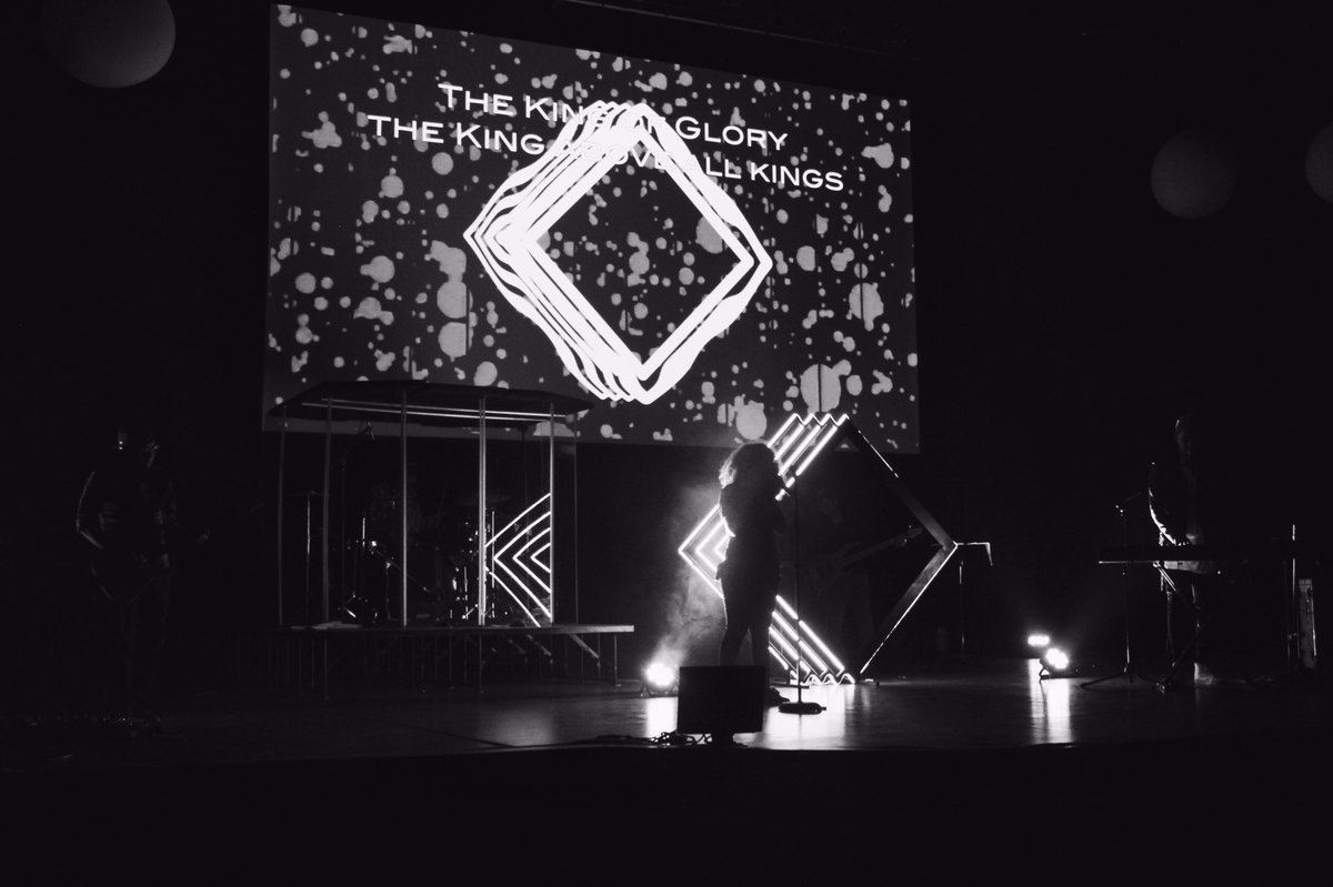 PinonHillsSN's tweet photo. Bring your moms tonight at 7pm!
It's going to be a great night! https://t.co/lzAEMkkvaC