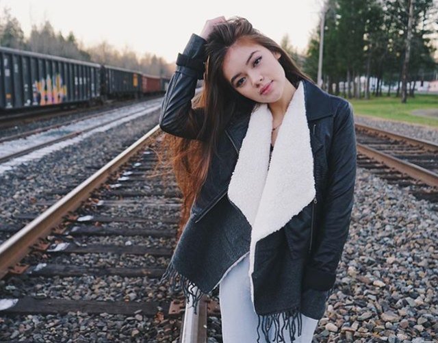 I'd love to make you less lonely.